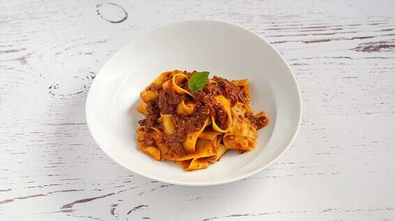 פסטה בולונז של רוסטיקו // צילום: גיא כהן